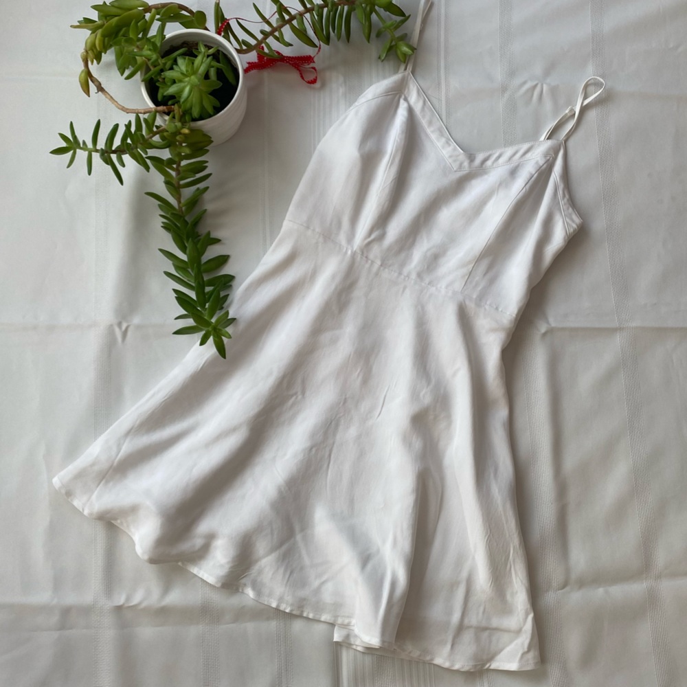 Forever 21 White Flare Cut-Out Mini Dress